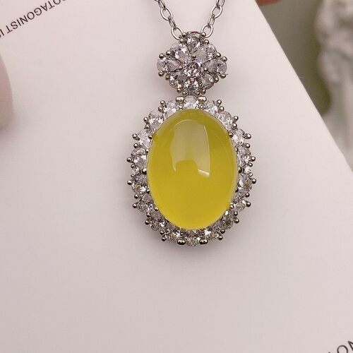 黄玛瑙吊坠玉髓项链石镶嵌