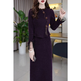 配大衣加厚长袖连衣裙女2025秋冬新款今年流行妈妈假两件打底裙子