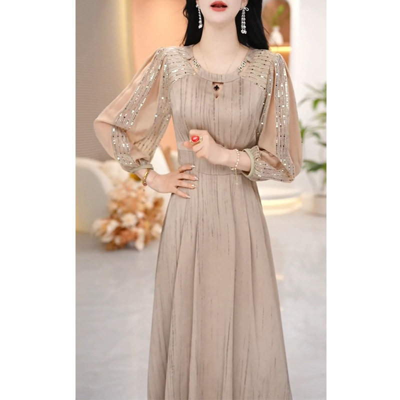 广州十三行长袖连衣裙女2026年春秋新款高档妈妈显瘦气质高端裙子