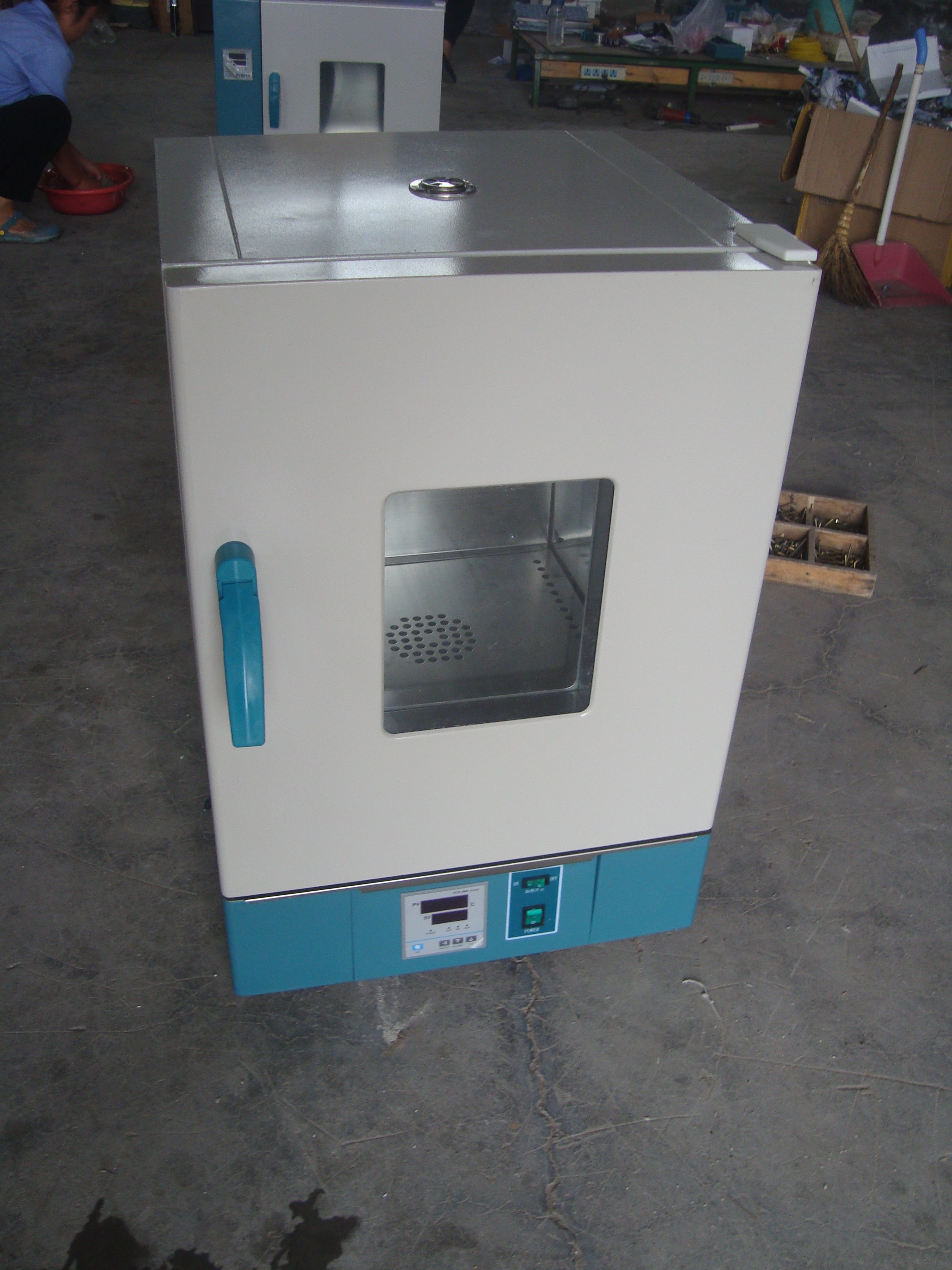 电热鼓风干燥箱 101-0ab 通利信达 数显恒温烘干箱 立式高温箱