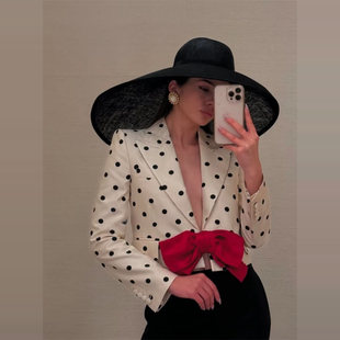 C3高定25秋冬新浪漫千金风丝羊毛红色大蝴蝶结波点印花短款西装