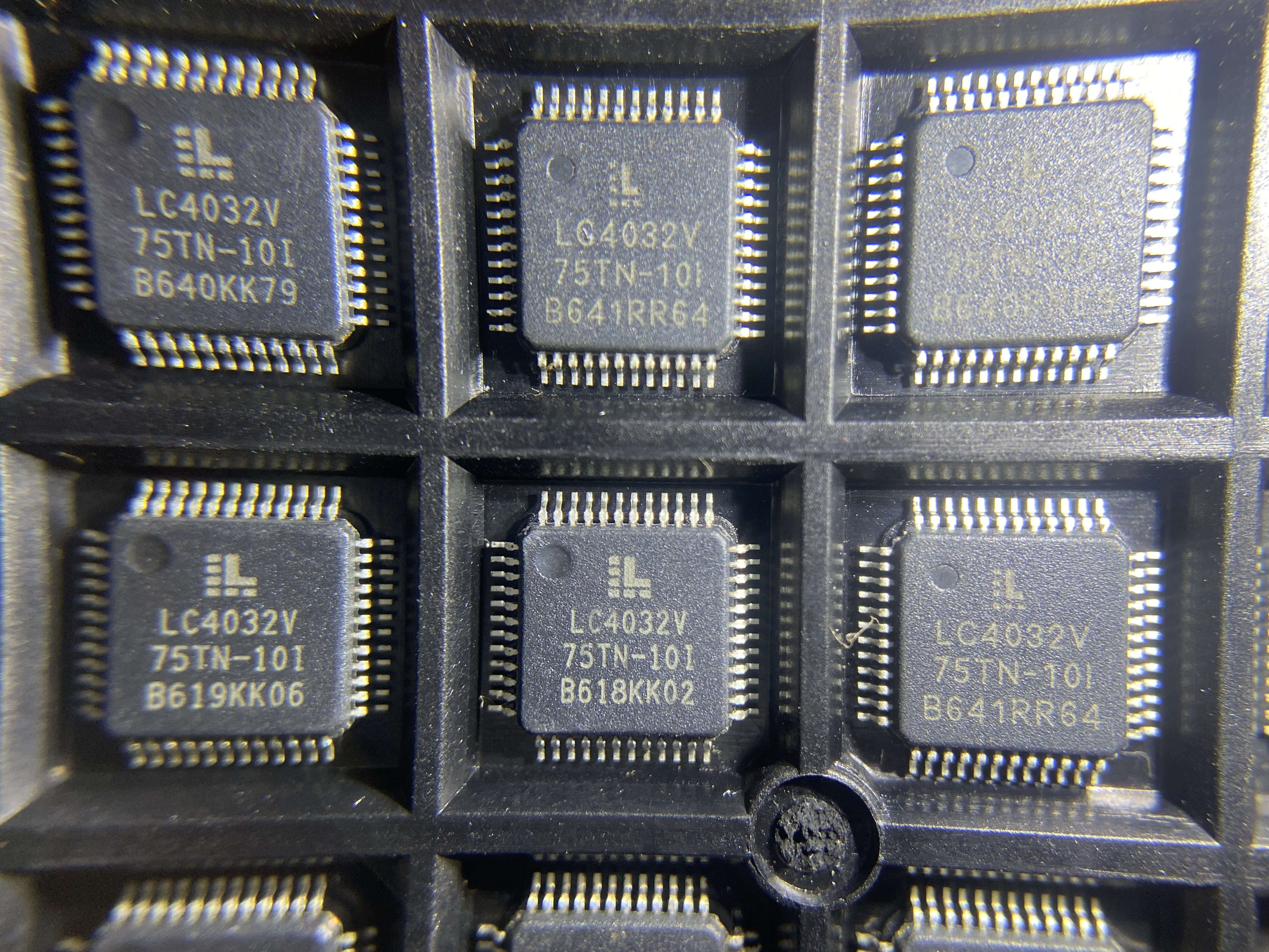 LC4032V75TN-10I LQFP-48  LC4032V-75TN-10I 散新现货 及时发货