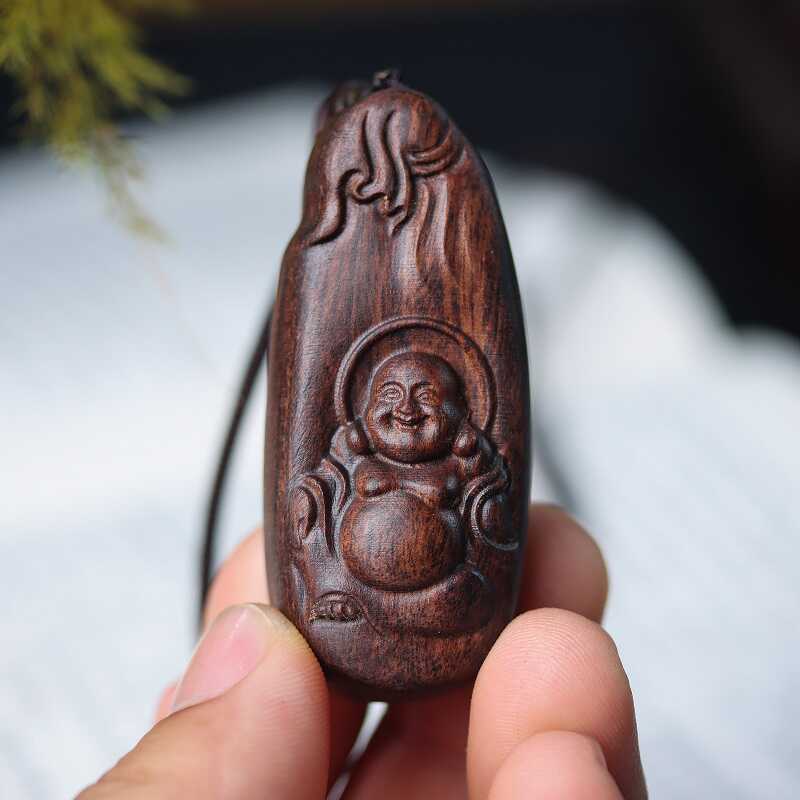 达拉干沉香木祥云笑口弥勒佛牌木雕文玩手把件项链吊坠随形车挂件