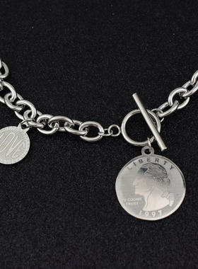 朋克风圆片硬币吊坠短项链网红