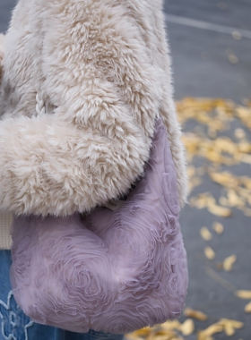 气质玫瑰粉色hobo水桶包通勤单肩包斜挎包大容量包包帆布包新款