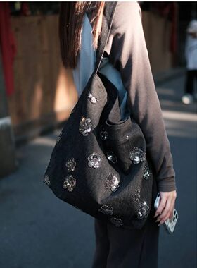 秋冬银花宽肩带大容量hobo包