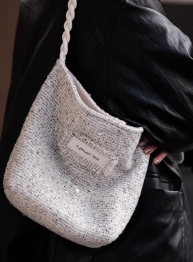 白色珠片秋冬时尚百搭女生水桶单肩包帆布包大容量小众包包礼物