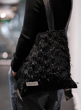 黑色高级感时尚百搭女生单肩包帆布包大容量小众包包通勤托特包