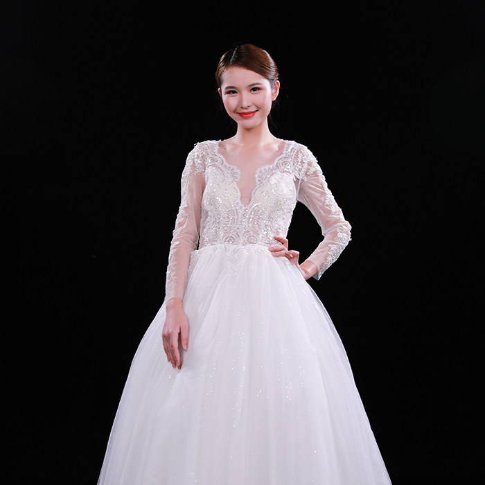 2021年春季蔡美月婚纱新款女装新娘优雅性感V领蕾丝白纱婚纱