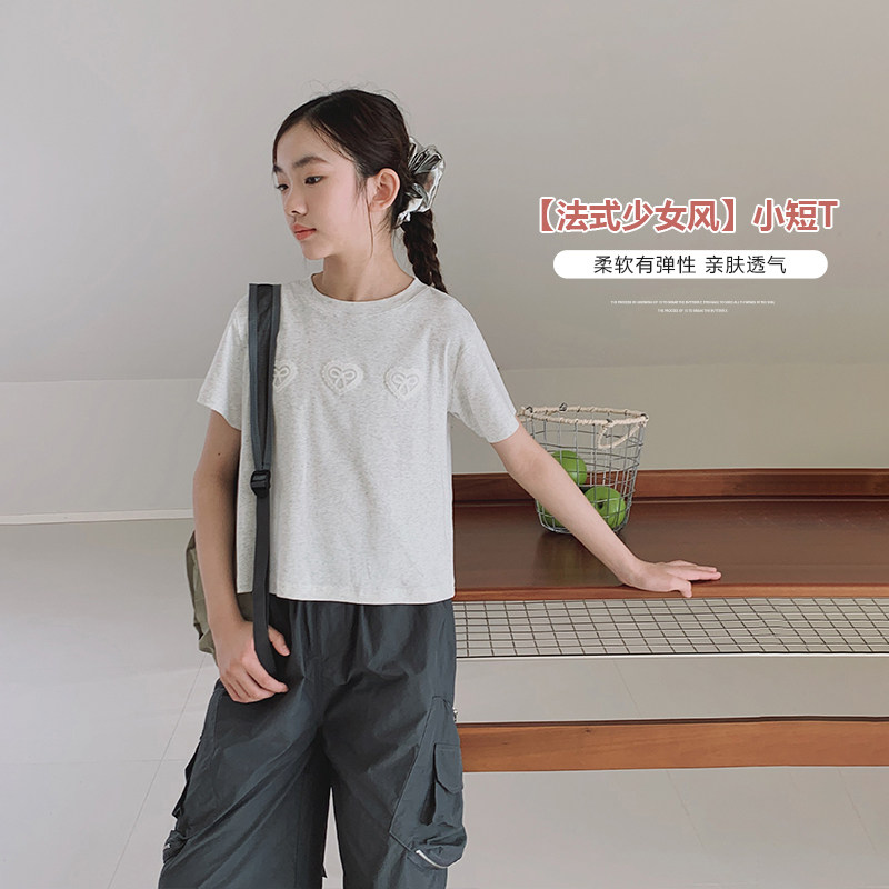 女大童蕾丝爱心短款T恤图片