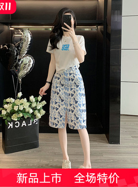 女装爆款2025新款时尚显瘦白色短袖t恤上衣爱心印花半身裙子套装
