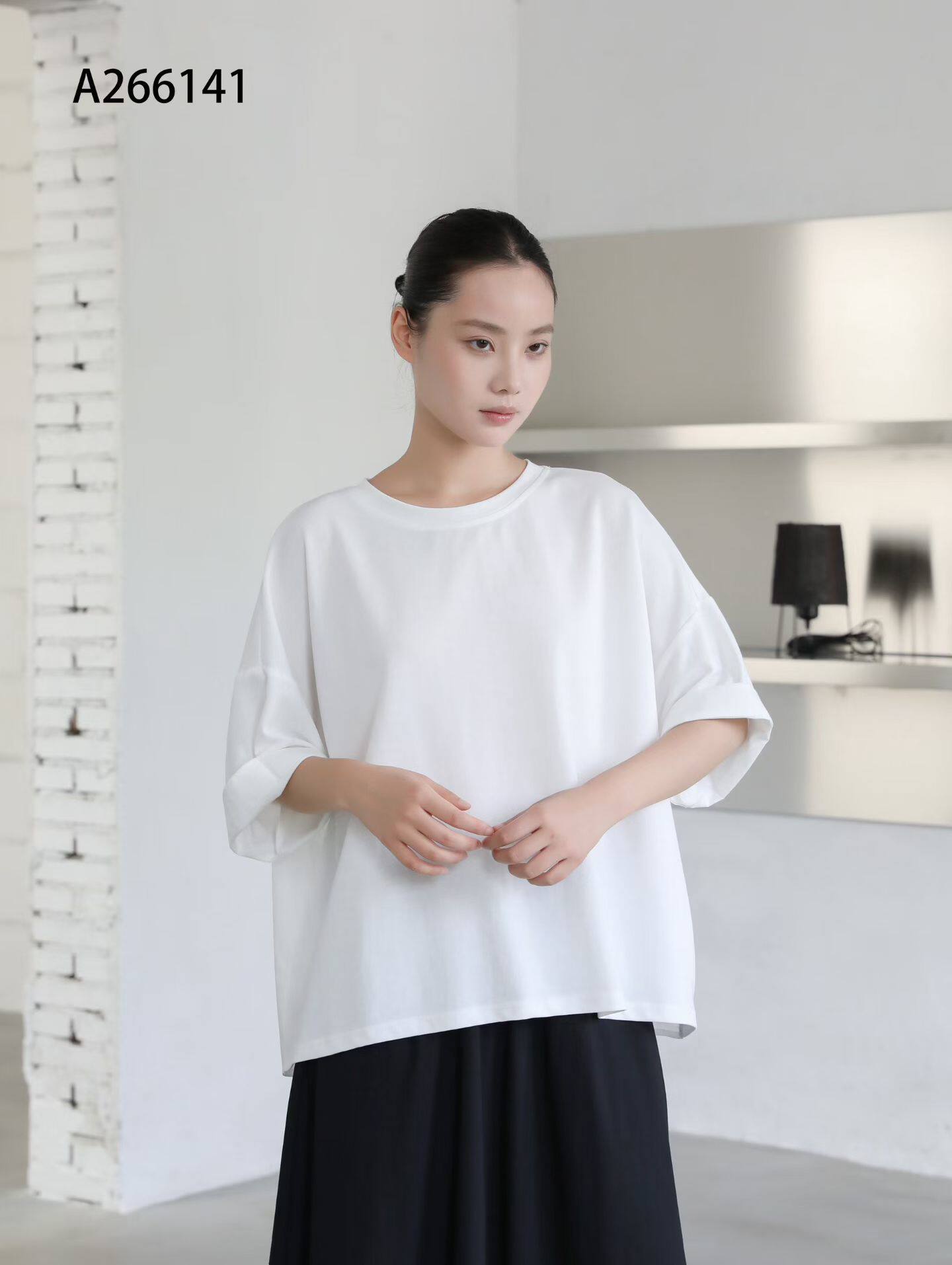 2026夏季新款韩版宽松显瘦百搭圆领后背真拉链设计短袖T恤女上衣