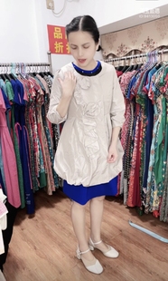 梦系春季 气质收腰显瘦中长米色上衣风衣外套裙 品牌淑女圆领七分袖