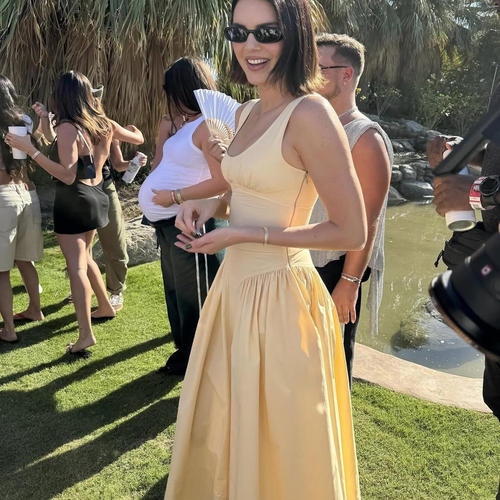 肯豆kendall同款柠檬黄吊带收腰纯欲棉质连衣裙立体长款显瘦裙子