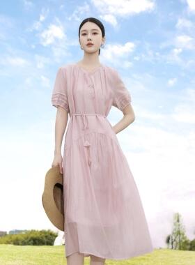 肤白时尚减龄V领收腰粉色连衣裙女2026夏季新款莱赛尔气质中长裙