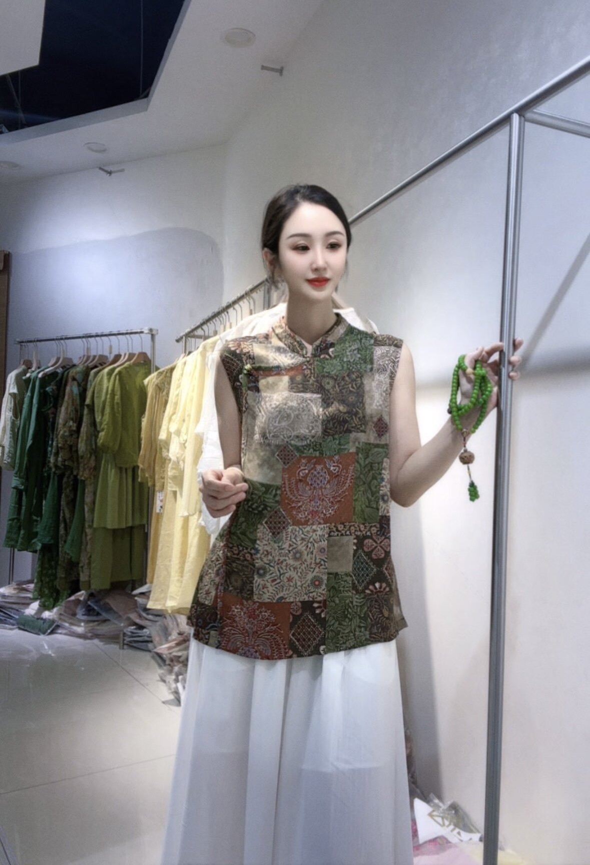 老钱风新中式复古印花马甲背心女2026新款夏国风盘扣洋气无袖上衣