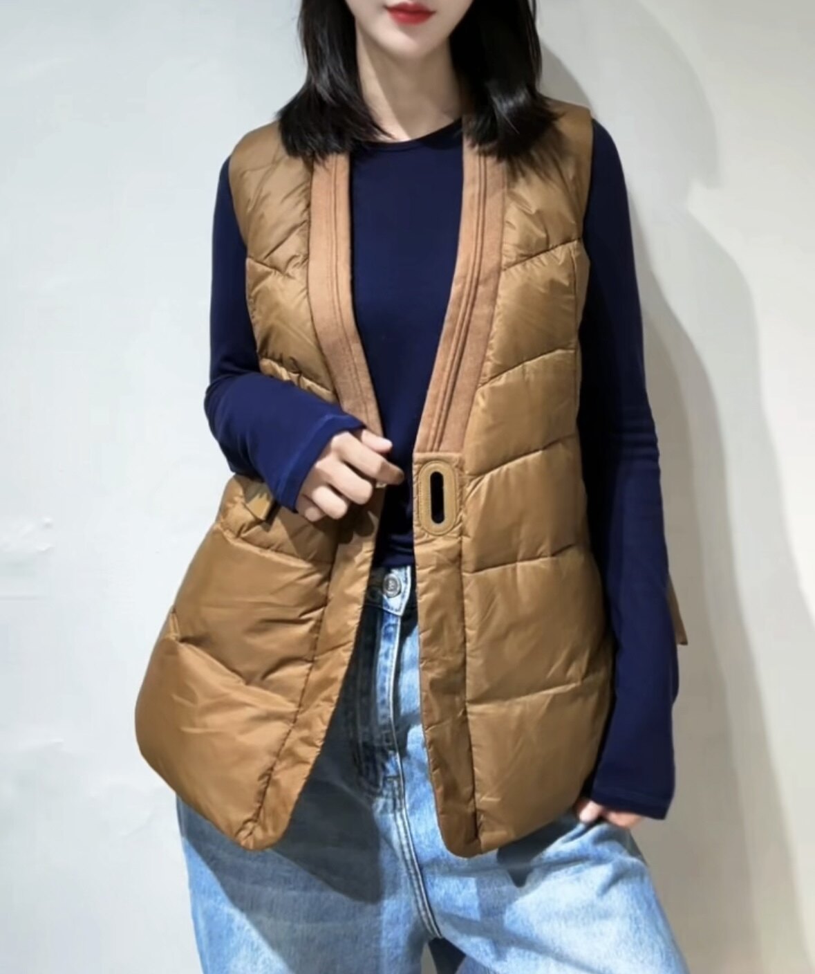 羽绒马甲女款2025新款爆款冬马夹