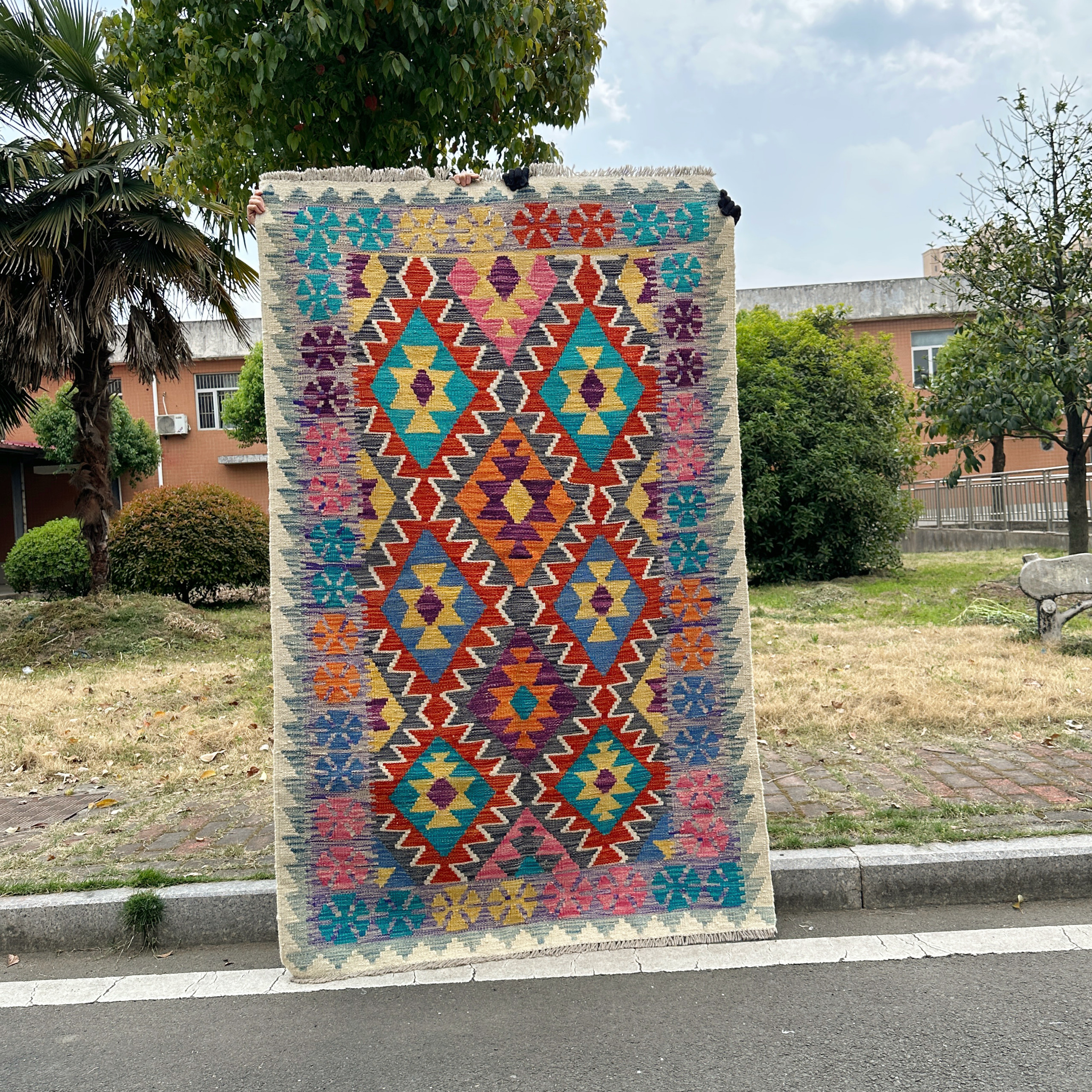 梭羅雙樹 |  新品阿富汗羊毛手工編織地毯120*180厘米左右