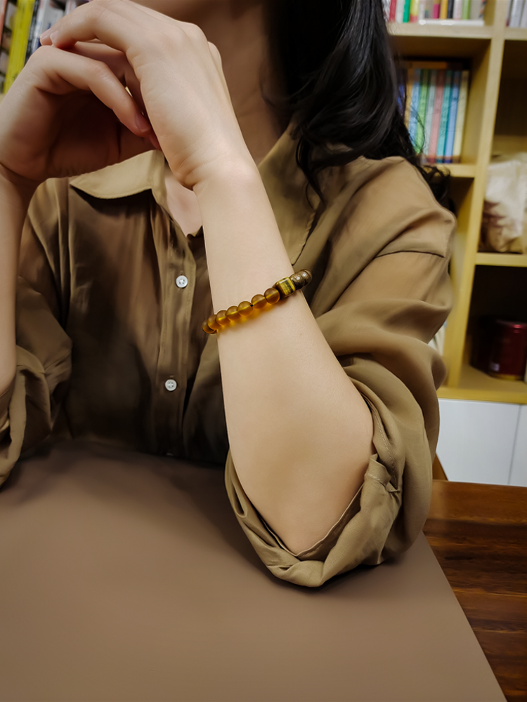 원래 디자인 칼리만탄 침향 팔찌 수제 유리 구슬 혼합 팔찌 노란색 호랑이 눈 단일 원형 선물