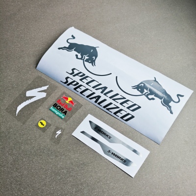 适用于闪电红牛REDBULL头盔贴