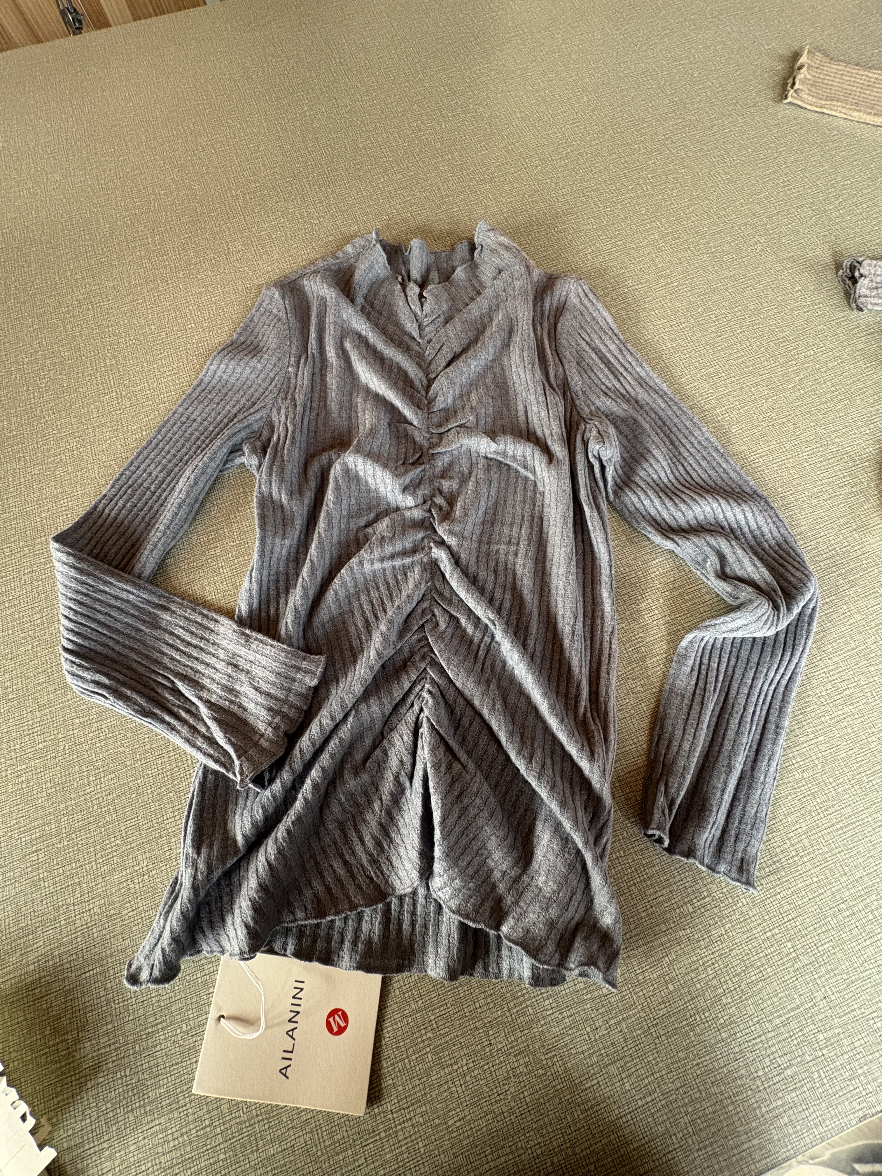 尾货清仓两件包邮女士蓝色毛衣针织打底衫