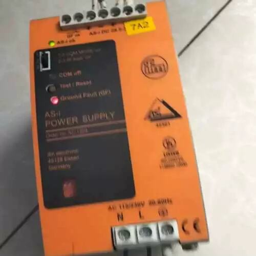 议价AC1224电源开关，实物拍摄的，成色如图所示，型