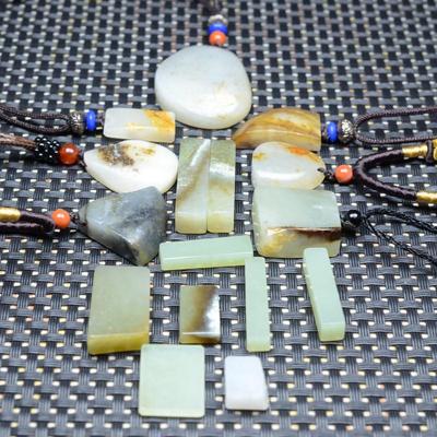 乌鲁木齐和田玉挂件和田小玉