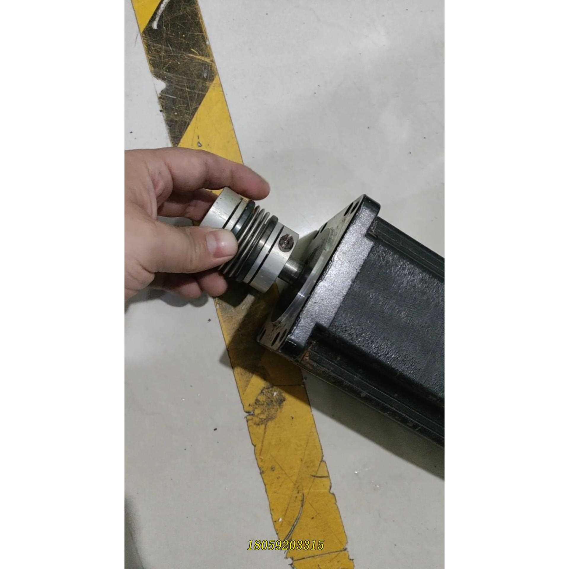 伺服电机 ILS1V853S1127，拆机件，成色议价