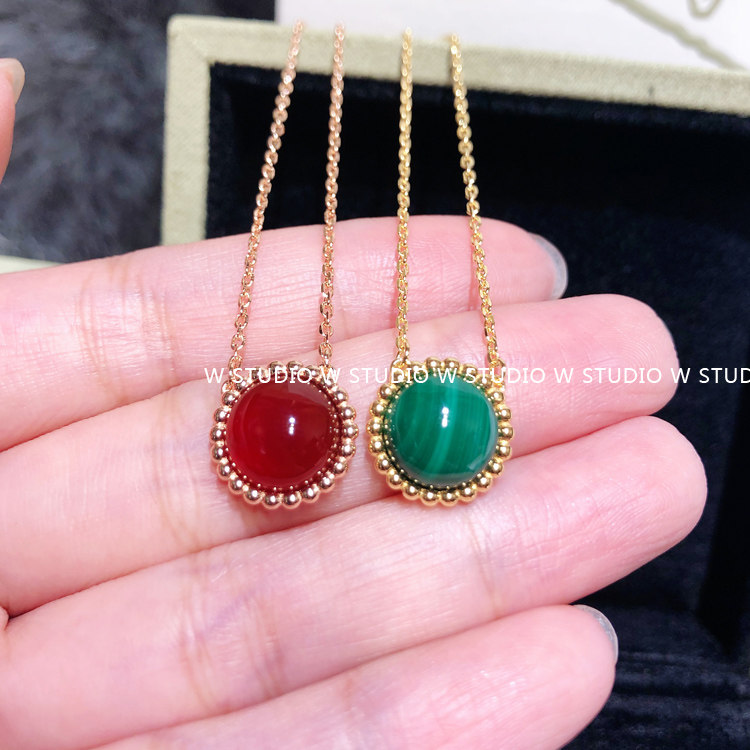 w studio 经典款珠边孔雀石红玛瑙圆球短项链 百搭气质复古锁骨链