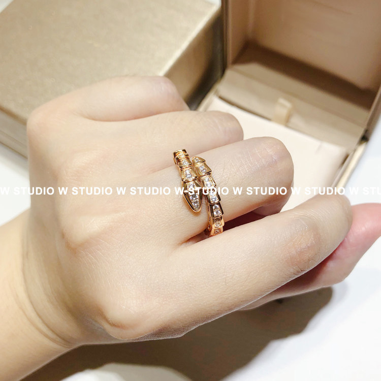 W STUDIO 个性时髦潮人 单圈满钻蛇头戒指 简单小众设计情侣对戒