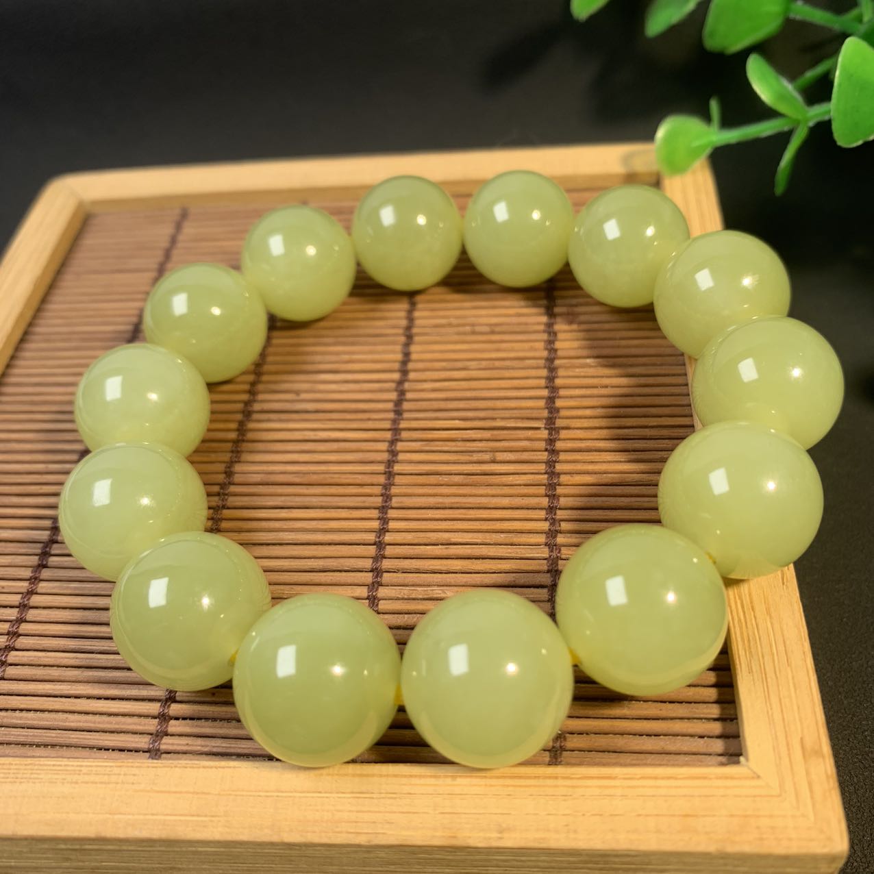 新疆和田玉若羌黄口料黄玉圆珠手串大珠子16mm配证书