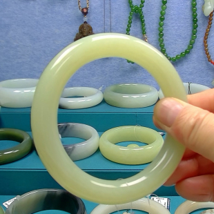 和田玉黄口料黄玉胖圆条大号手镯63圈口