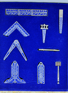 共济会石匠工具九件套礼盒摆件