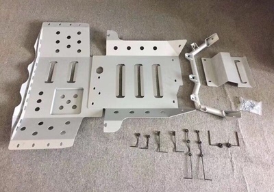 三洪星  LC76  威曼钢制   底盘护板 前杠水箱护板 越野改装