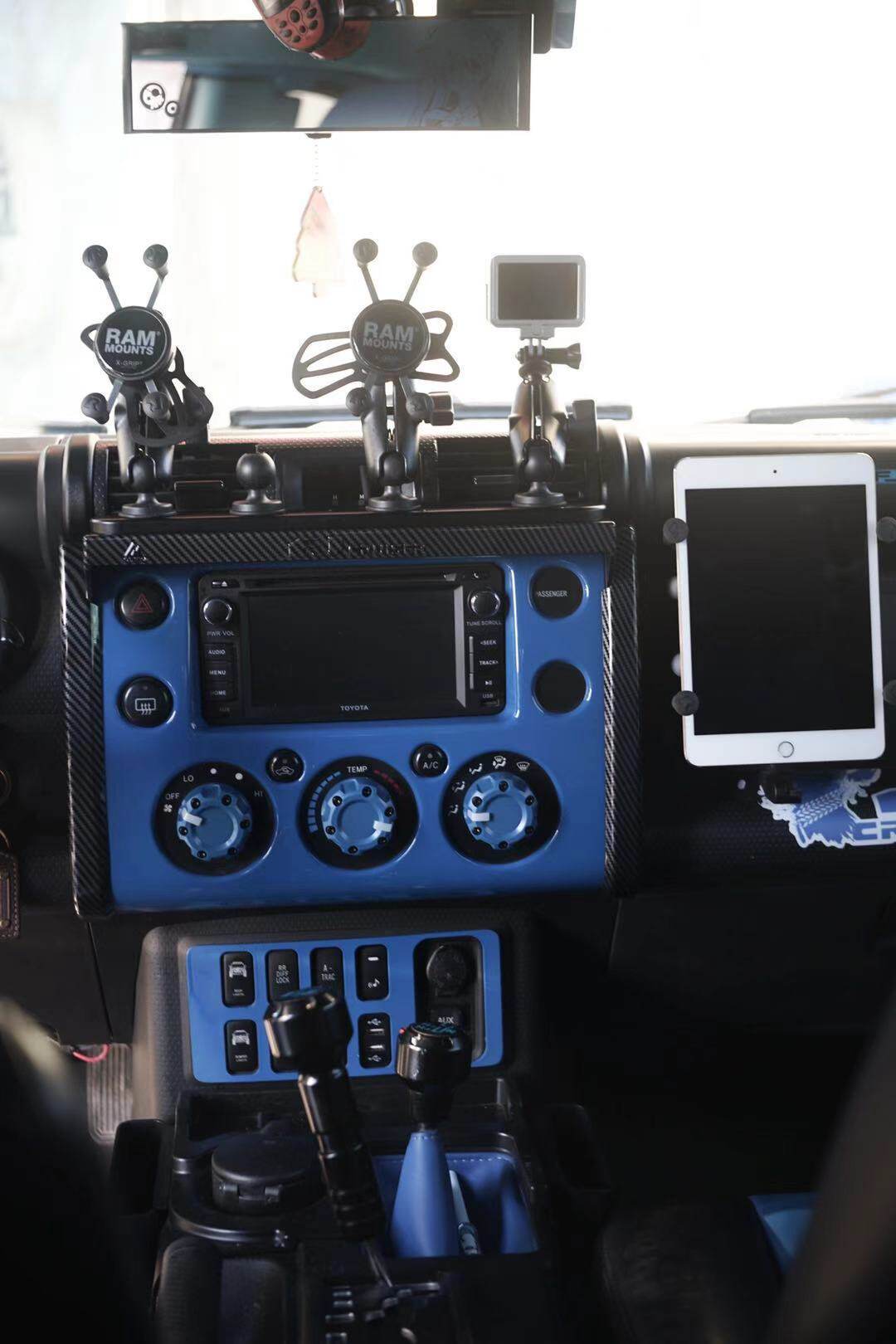 三洪星 fj酷路泽 中控台拓展轨道 仪表台拓展平台 轨道