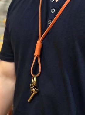 牛皮绳个性酷潮口哨项链复古质感小众挂件男女配饰手机工作牌挂绳