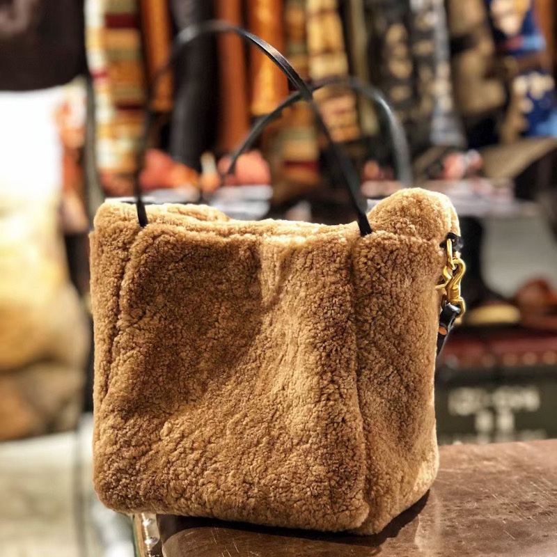 柔软羊羔毛毛包2021复古斜挎包