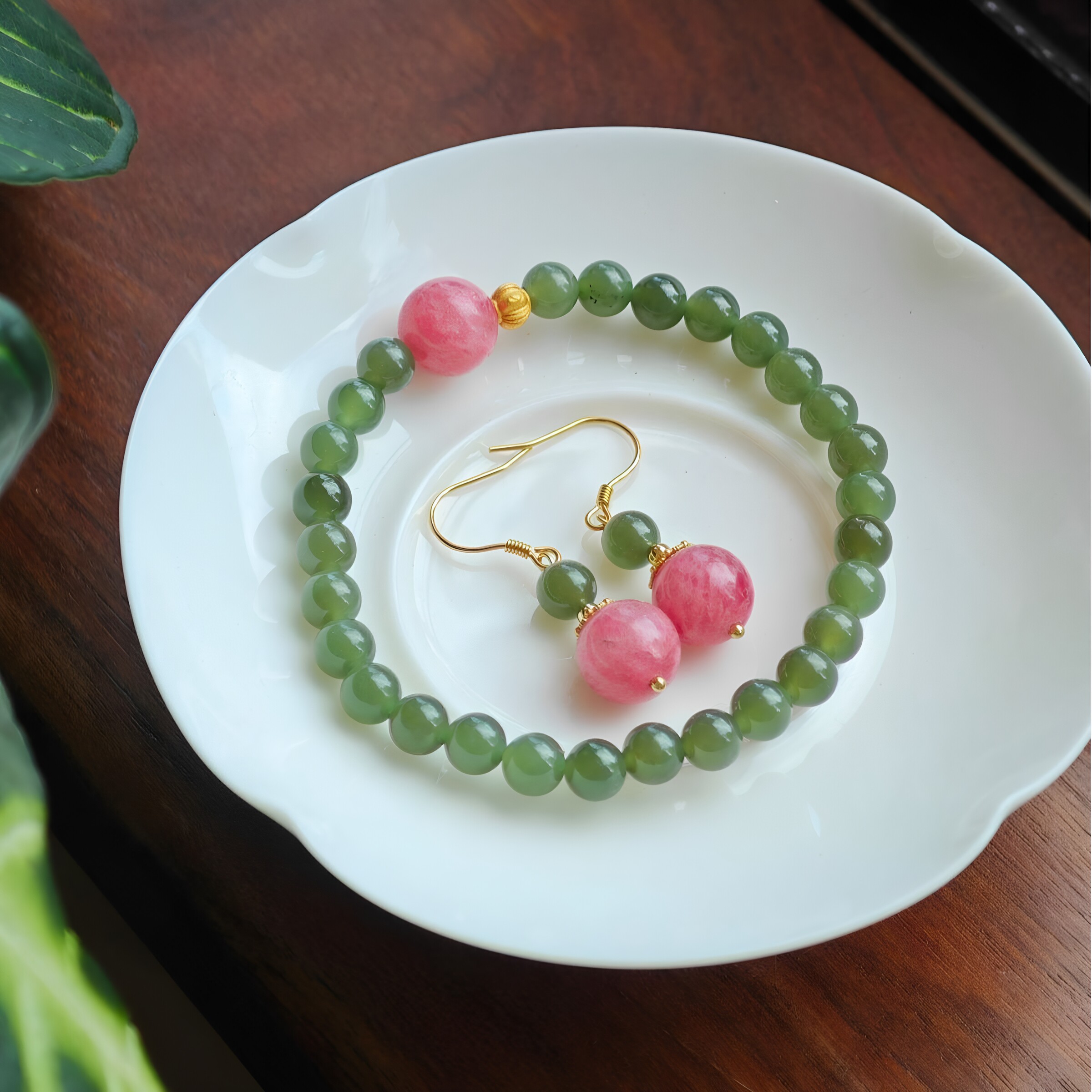 红蔷薇耳环中国古风饰品小众设计款和田玉手链冷门手串适合夏天的