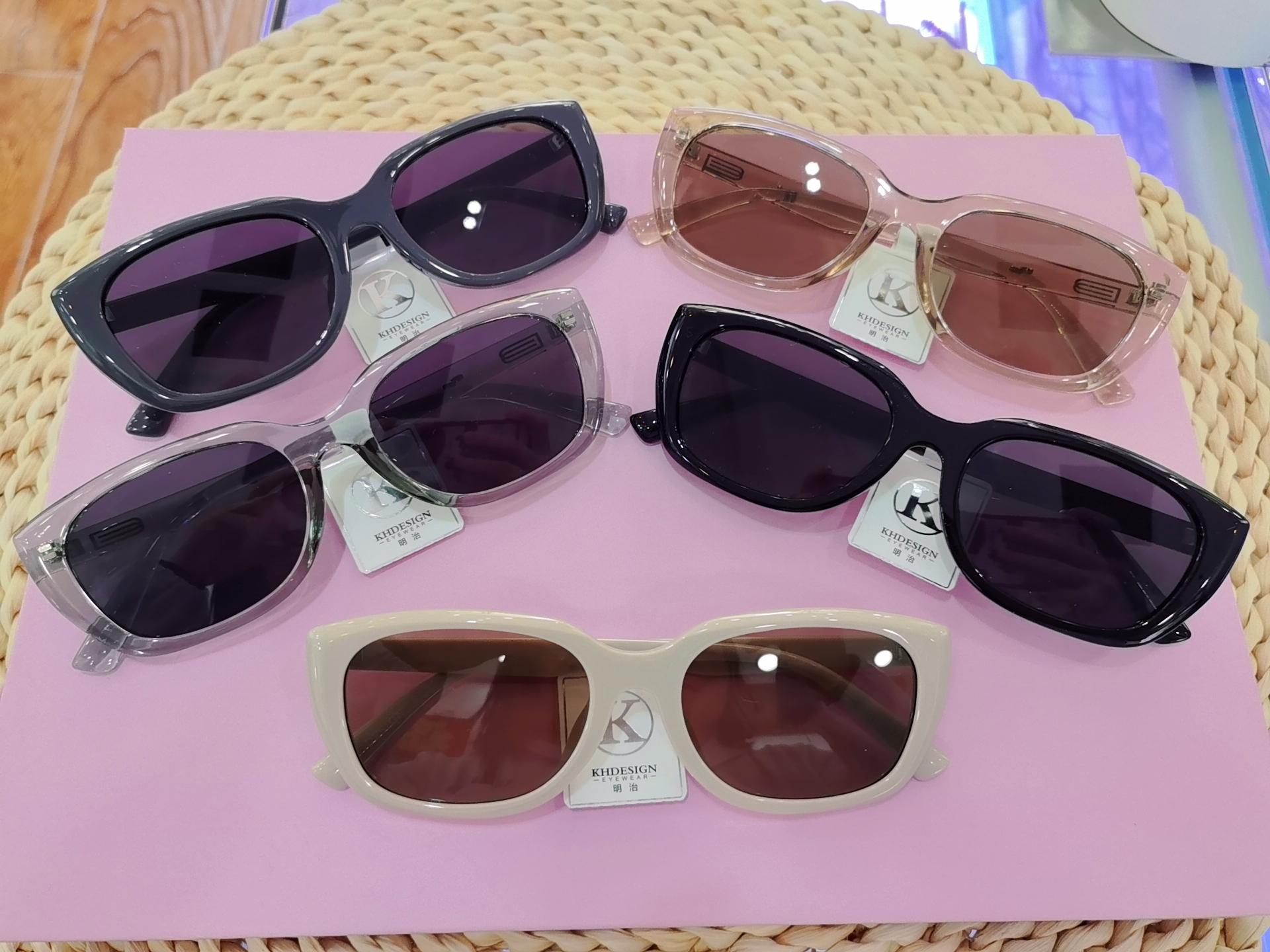 2024明治明星同款猫眼女太阳镜偏光眼镜潮流墨镜实体店同售2390