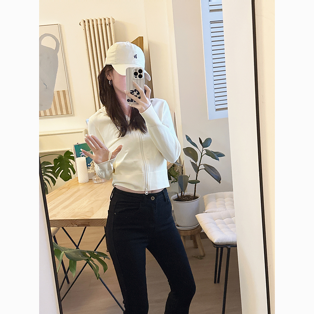 连帽修身显瘦百搭一体机针织外套