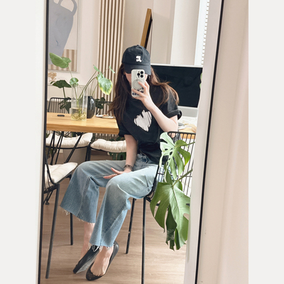 不退换。 欧美ins风牛仔棉洗水硬挺直筒炒色工艺碳灰色短袖