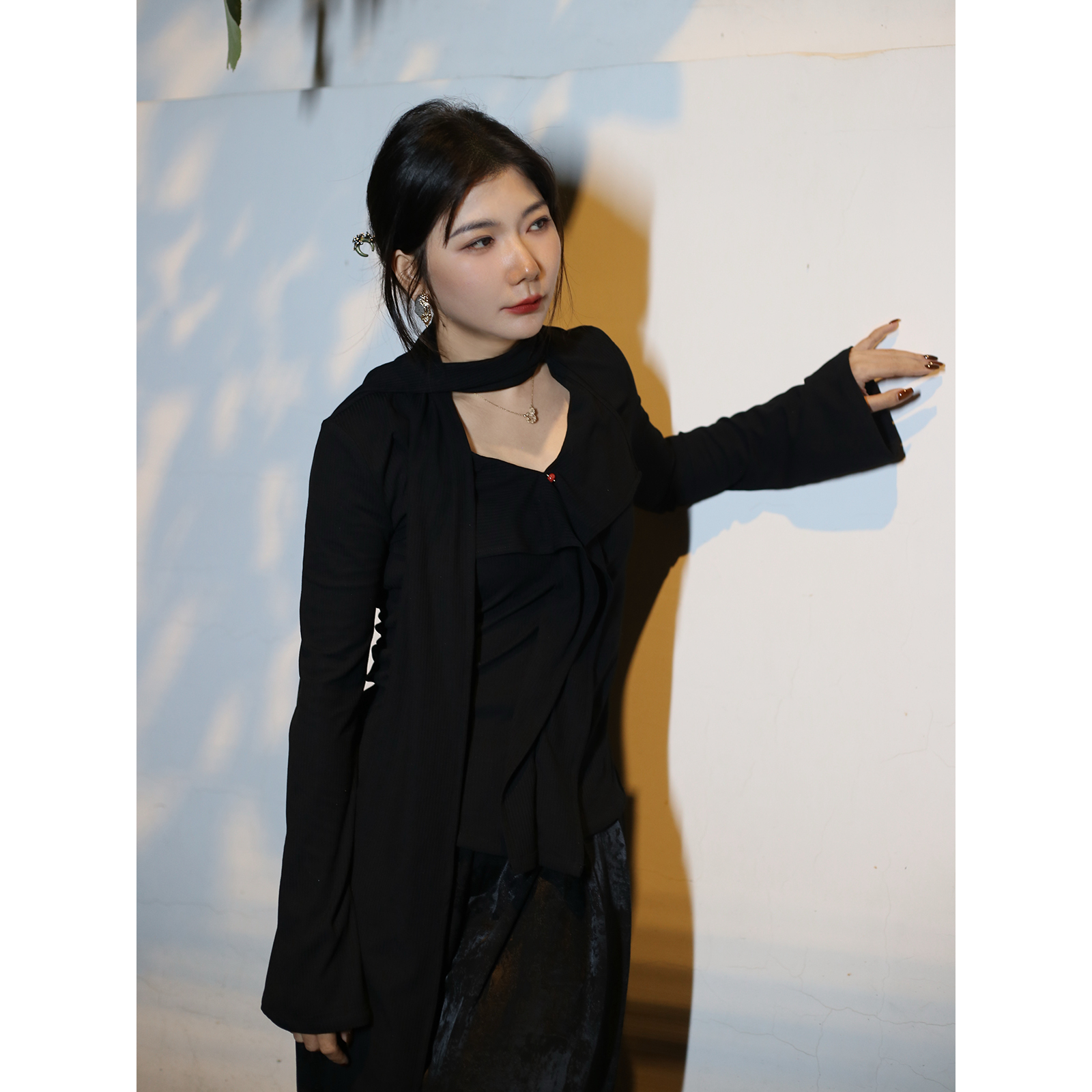 收腰显瘦飘带荷叶边针织套头上衣