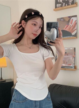 billkong带胸垫方领正肩t恤女短袖夏设计甜辣妹紧身短上衣显胸大