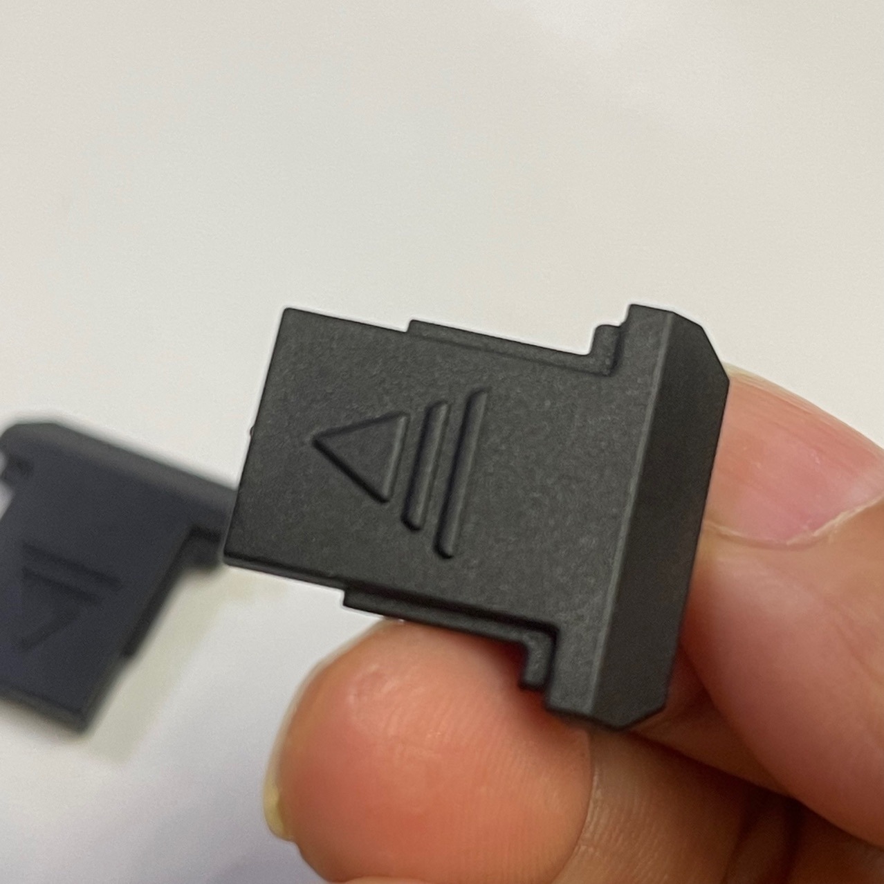 热靴保护盖适用于佳能70D 80D 5D4 6D2 800D 750D EOS R RP等通用