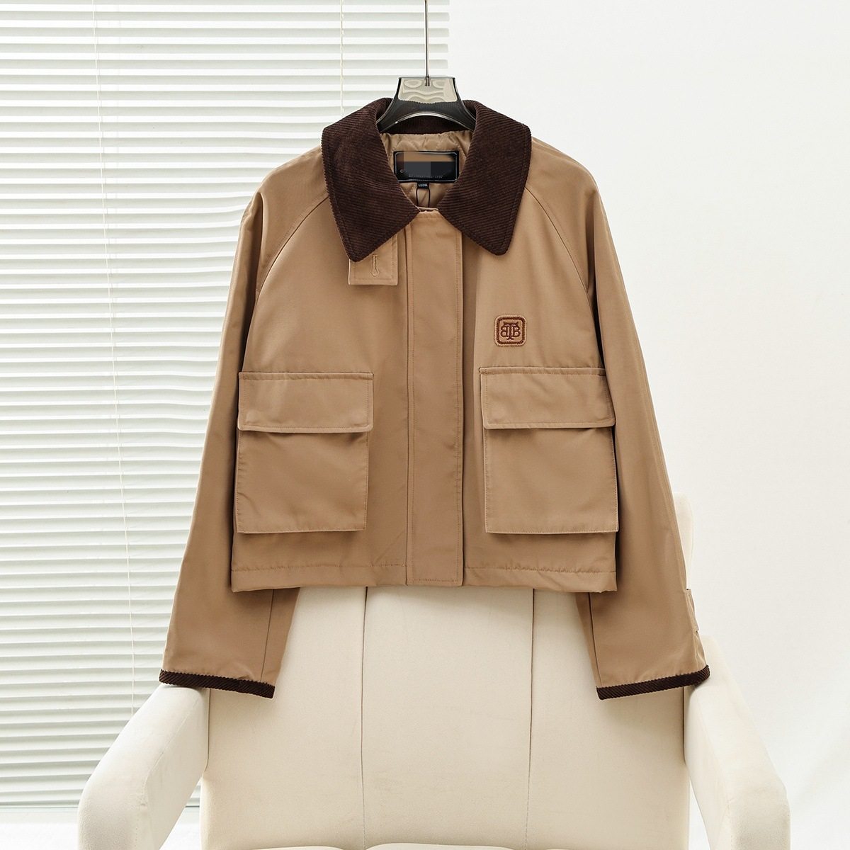 赵露思同款2025秋冬新款女装宽松菱形绗缝棉衣外套TTJP258TW1A