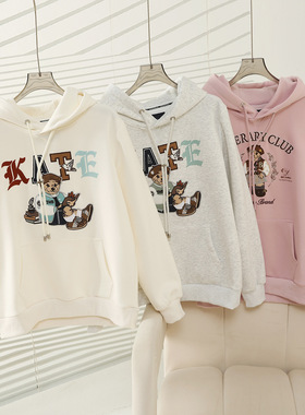 2025秋装新款学院风休闲舒适宽松刺绣卡通连帽卫衣女TTMW254901P