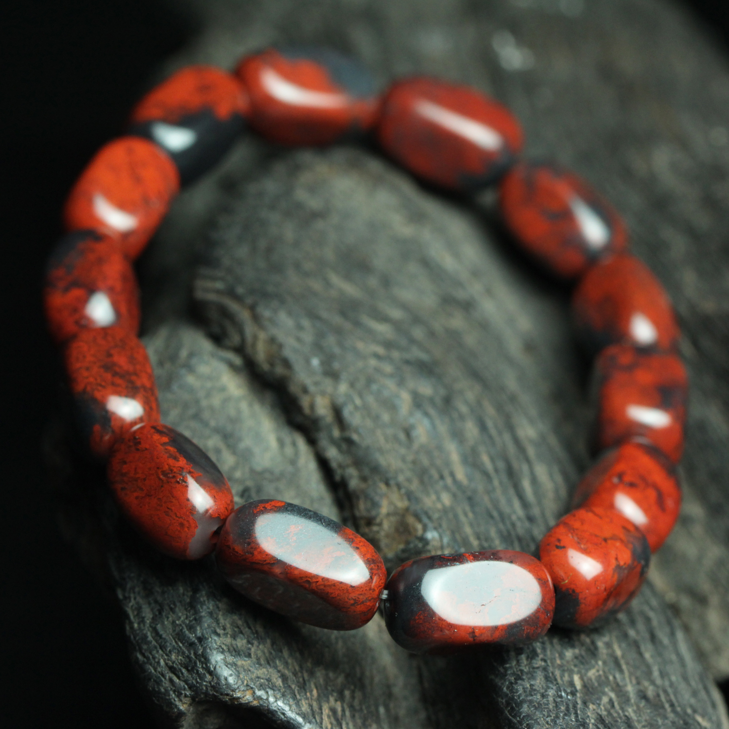 乾坤料天然桂林鸡血玉随形手链