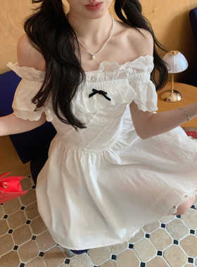 MOMONANA白色一字肩蕾丝连衣裙可爱仙气设计感裙子高级感A字裙