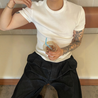 轻熟坑条修身正肩T恤显肩宽短袖