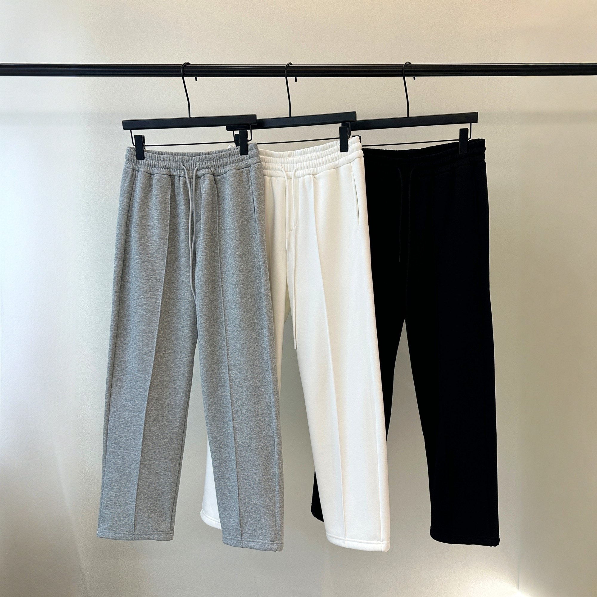 韩国东大门冬季加绒垂感爆好柔顺厚卫裤男士宽松小直筒休闲裤百搭